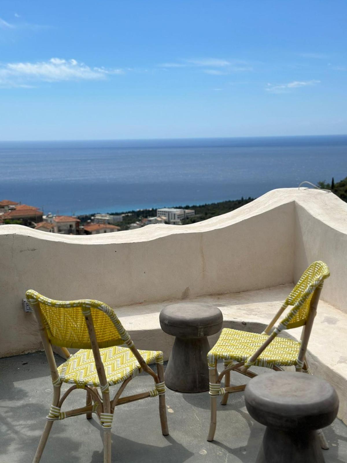 Lion'S Villa Vlore Exterior photo