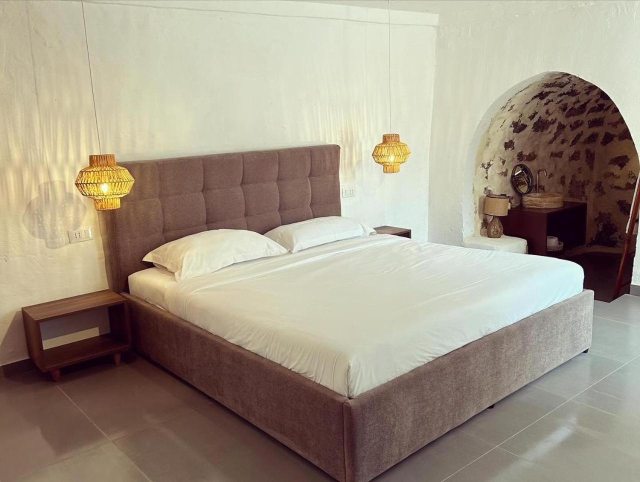 Lion'S Villa Vlore Exterior photo